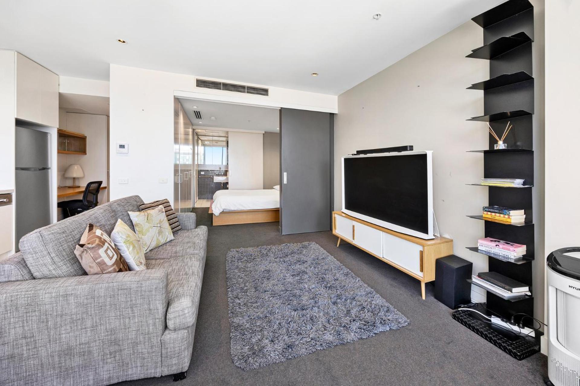 Luxury Designer Suite In Most Prestigious Location In เมลเบิร์น ภายนอก รูปภาพ